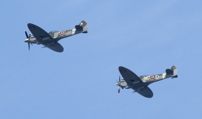 Spitfire x2