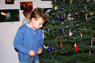 Tree Decorating Crew