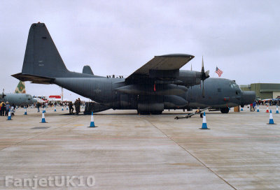 Lockheed MC-130H    84-0476    7SOS/352SOG