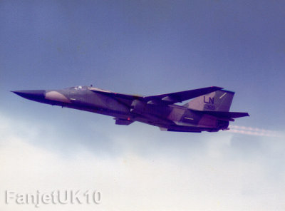 General Dynamics F-111F   70-02369/LN    492TFS/48TFW