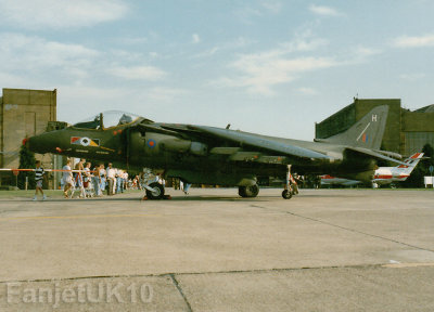 BAe Harrier GR5  No.233OCU/H