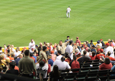 Obnoxious St. Louis Cardinals' fans ousted from  Chase the ball park.
