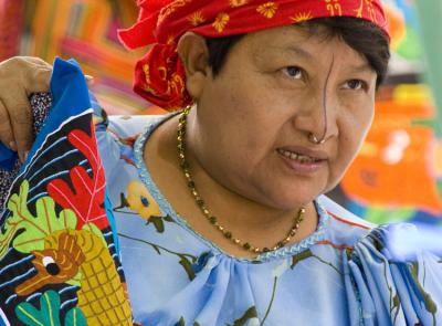 Market Vendor  6552