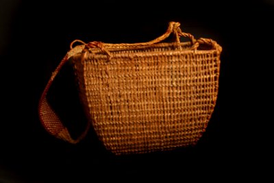 Clam basket with tumpline