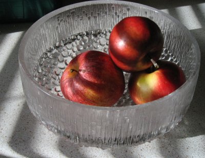 Apples in the Bowl..
