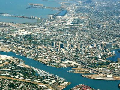 g3/65/192465/3/57669221.1325_OaklandBerkeley_crop.jpg