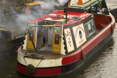g3/65/355165/3/55890192.SendtoPbaseTheLLCanalSkipton048.jpg