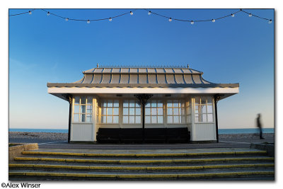 Promenade Shelter