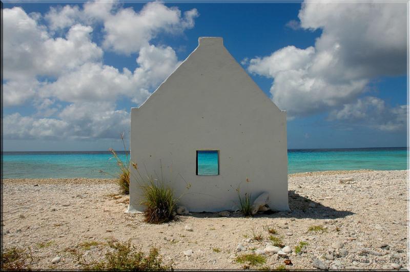 white slave hut and the caribbean