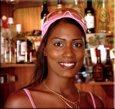 g3/65/575665/3/55119211.bartenderinRincon.jpg