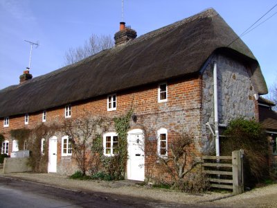 Cottages  in  East  Kennet  village.