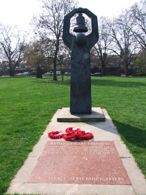 Memorial  to  Russian  dead  in  World  War  2.