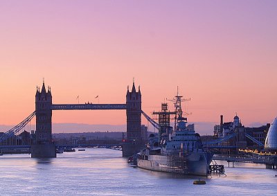 Tower Bridge,HMS Belfast and City Hall,in the dawn light.