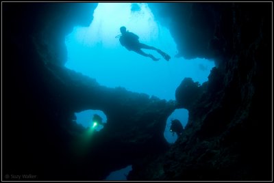 Phantom cave - 3 divers