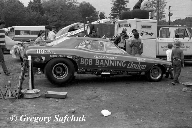Bob Banning Dodge pit copy.jpg