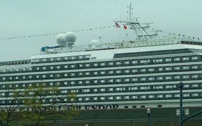 private balconies: 3,006 passengers. 112,000 ton