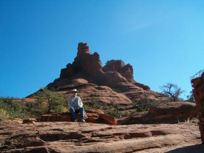 Tom  Daphne on base of Bell Rock - notice the stoned look already.JPG