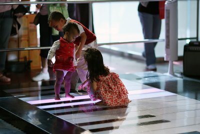 fao schwarz piano