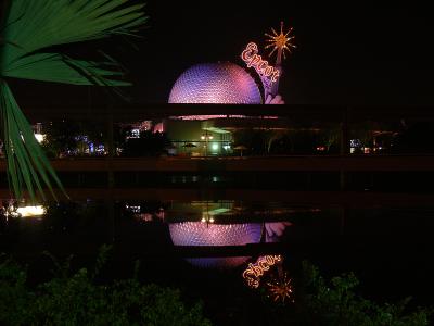 Epcot New Years Eve,The black line is the Monorailtrack running through the centre