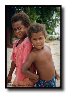 Pele-Island-youngsters.jpg