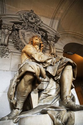 Statue de Lully