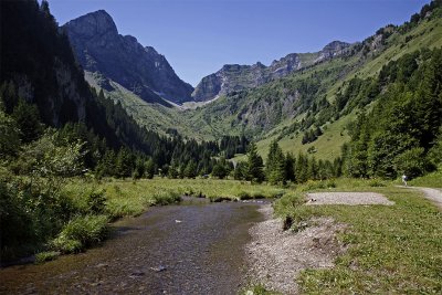 Vers le refuge des Tinderets