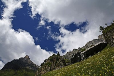 Vers les aiguilles de Varan