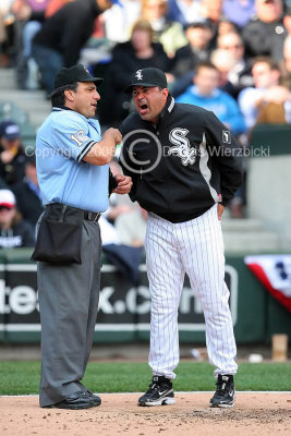 Guillen Ozzie Wierzbicki 07Apr08.jpg