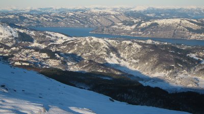 Srfjorden - view from Vikinghytten. Ski downhill to the Hjortedalen valley