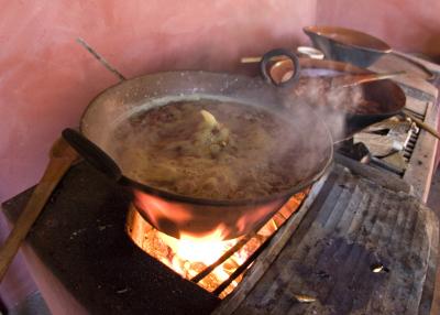 Ihuatzio - Making Hominy for Pozole