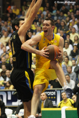 Maccabi Tel aviv VS. Maroussi  26.11.09
