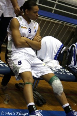 Armintie Price sat out 2nd half