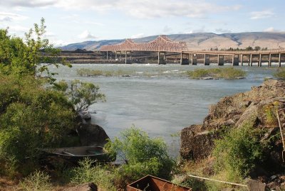 US Hwy 197 crosses the Columbia River at The Dalles