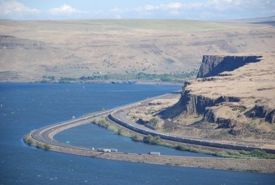 Interstate Hwy 84 & Columbia River east of The Dalles