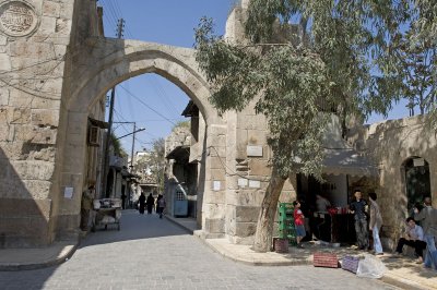 Aleppo Bab al-Maqam (Shrine Gate) 9768.jpg