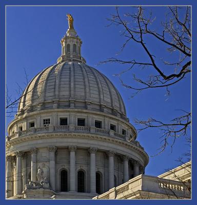 2capitol4270.jpg