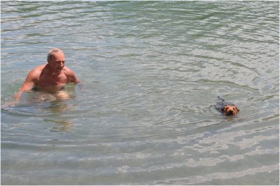 Piet en Noah - spelen in het meer