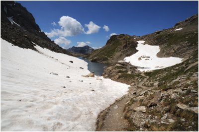 Route Lac des Neuf Couleurs - alt. 2900 m.