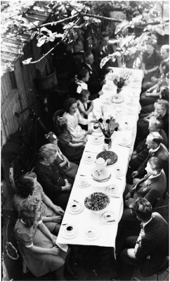 familieserie 38 - limburgse vlaai op tafel