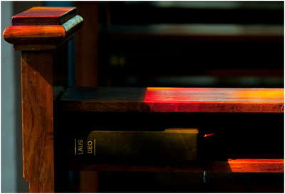 Rijckholt - sfeerlicht in de kerk