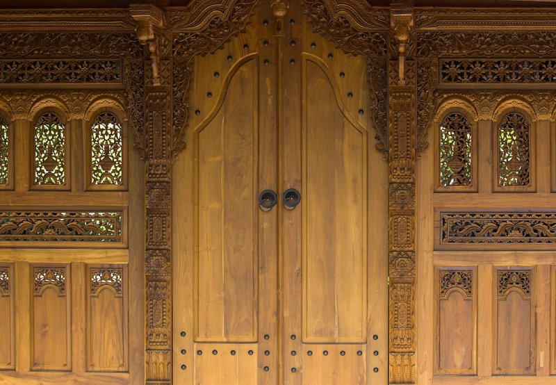 Chapel entry.jpg