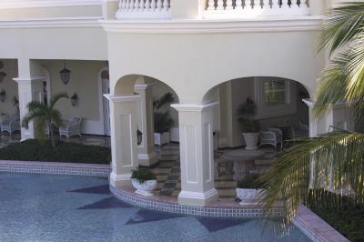g3/68/382268/3/56361063.EmeraldBayVeranda.jpg