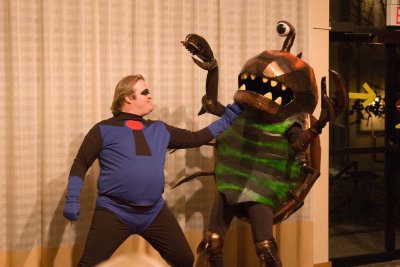 Mr. Incredible Punches The Alien Bugmonster