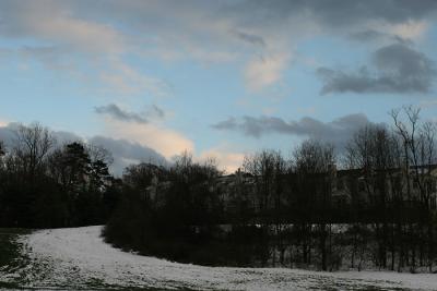 panoramicsnowfieldfrombelow.jpg
