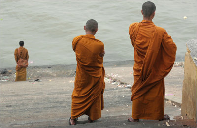 Monks-Phnom Penh