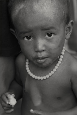 little girl with necklace-Phnom Penh
