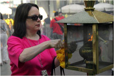 Farang devotee-Erawan shrine