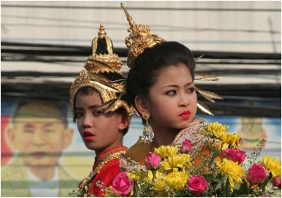 Bun Phawet parade-Roi Et