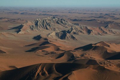 Mountains near Deadvlei