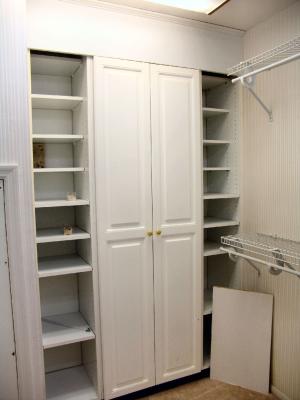 g3/69/386469/3/55117053.masterbedroomwalkincloset.jpg
